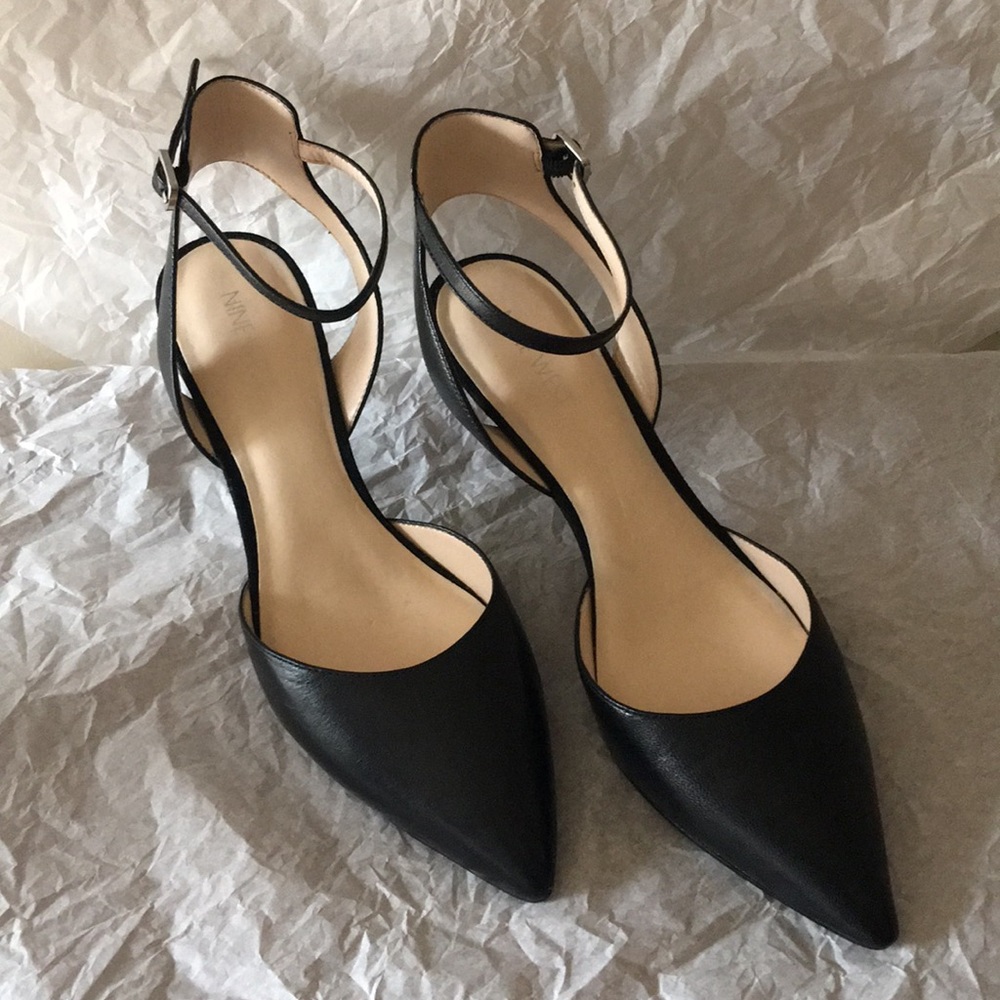 Nine West Black leather ankle pumps
